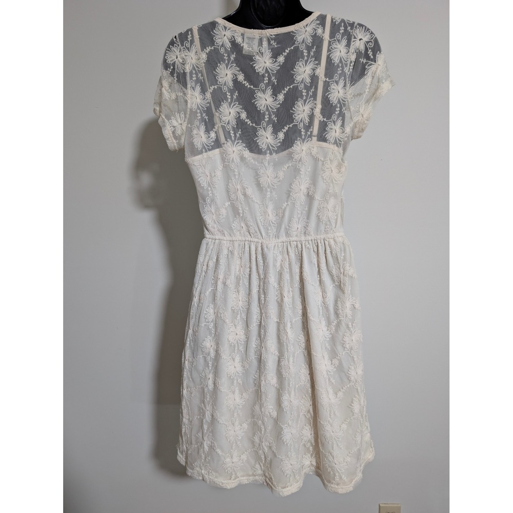 Miss Pinky Ivory Sheer Lace Dress Embroidered Short Sleeve Lined Medium - Picture 3 of 4